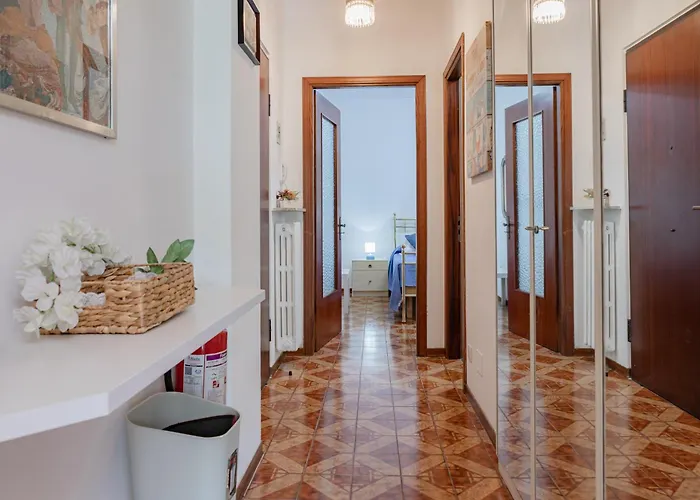 H11 Catty's House Mare - Parcheggio